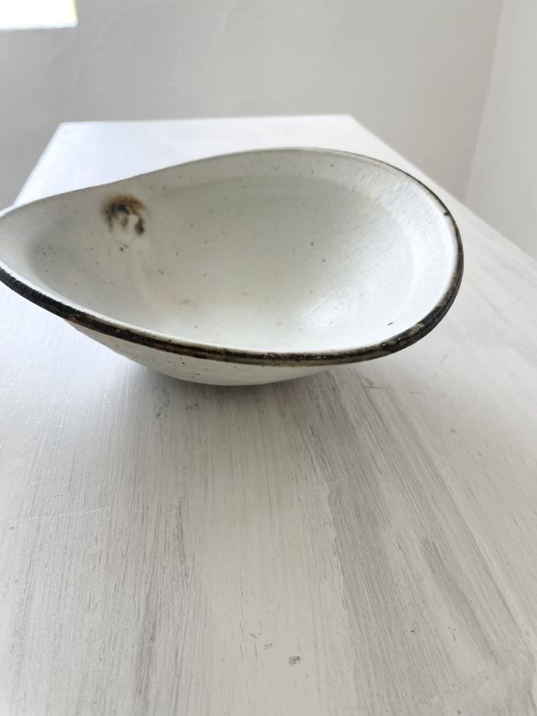 画像3: 粉引だ円兜鉢(中)